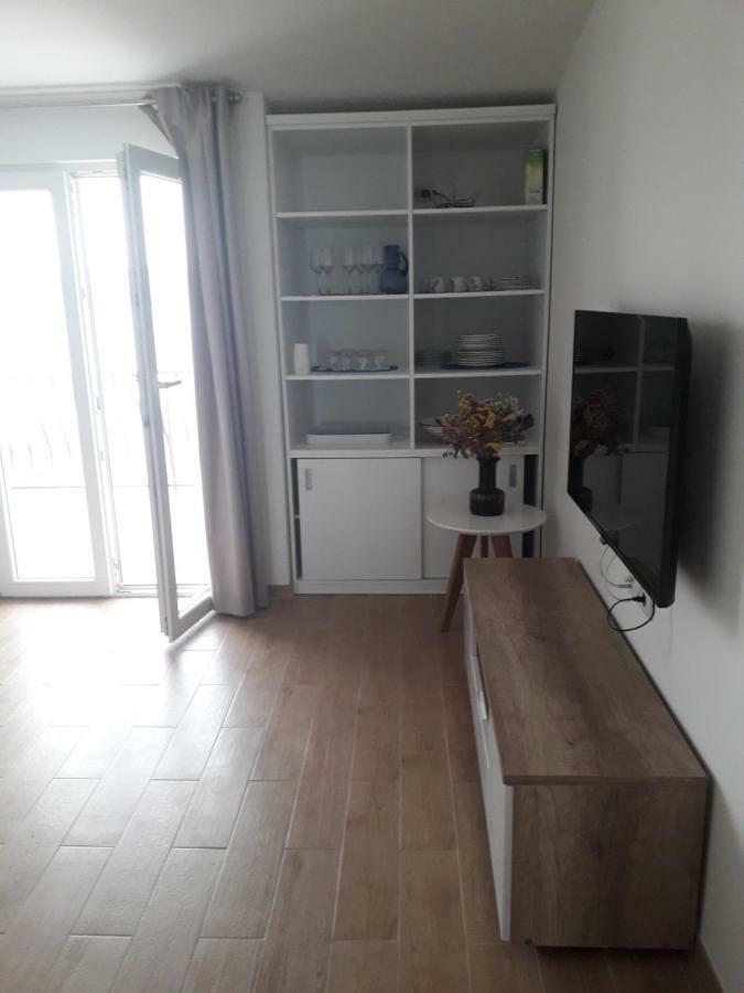 Apartmani Mara I Kata Omis Exterior photo