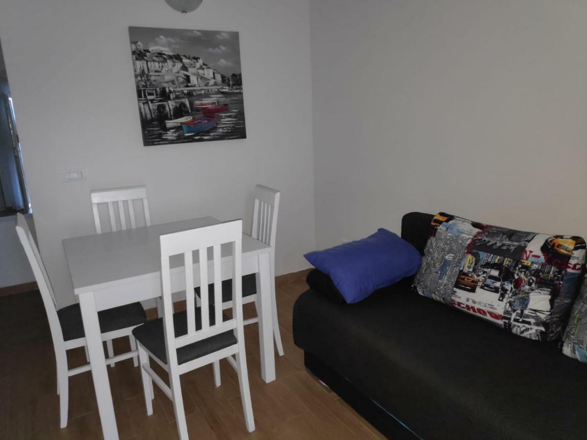 Apartmani Mara I Kata Omis Exterior photo